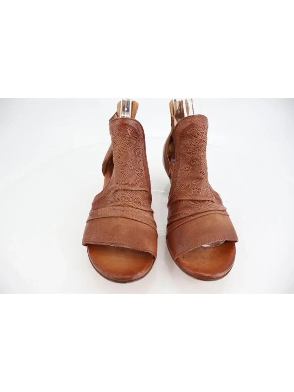 Miz Mooz Women Corra Size 38 7.5 Tan Cognac Leather Open Toe Sandal Low Heel